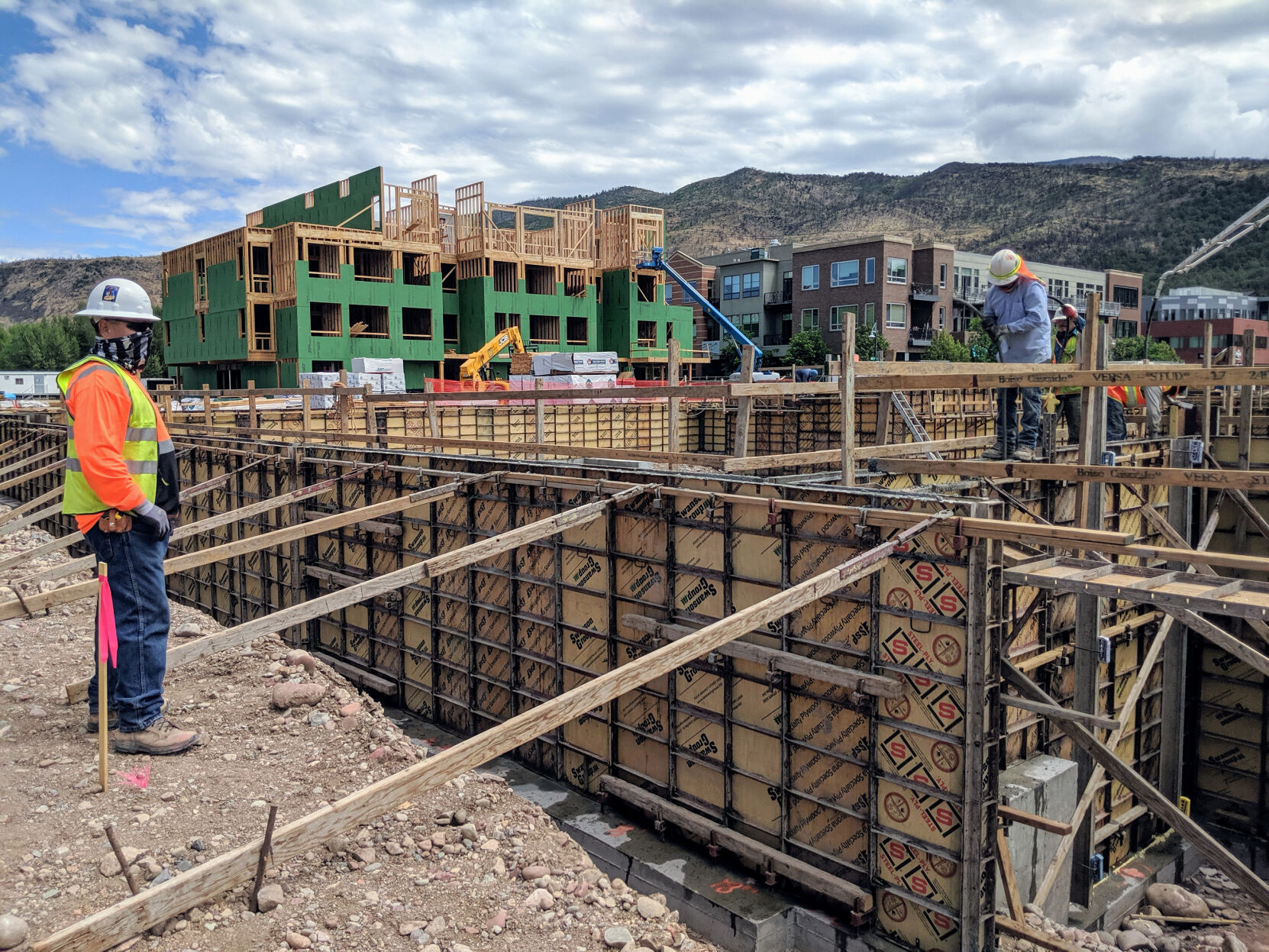 Construction site w workers.jpg